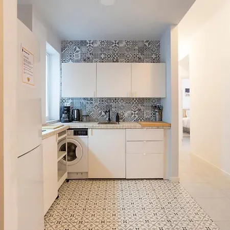3 Bedroom Flat In Historic Centre Malaga