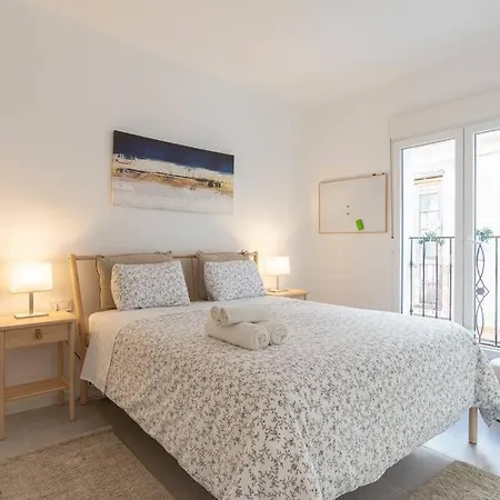 3 Bedroom Flat In Historic Centre Apartment Malaga